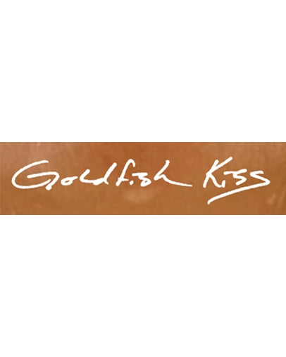 Goldfish Kiss